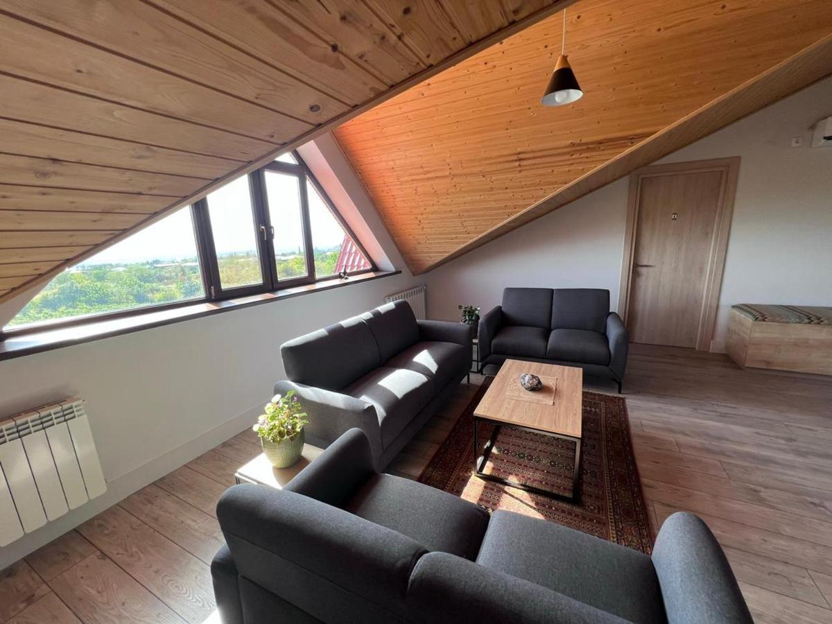 Begaso Family Winery Hotel ควาเรลี ภายนอก รูปภาพ